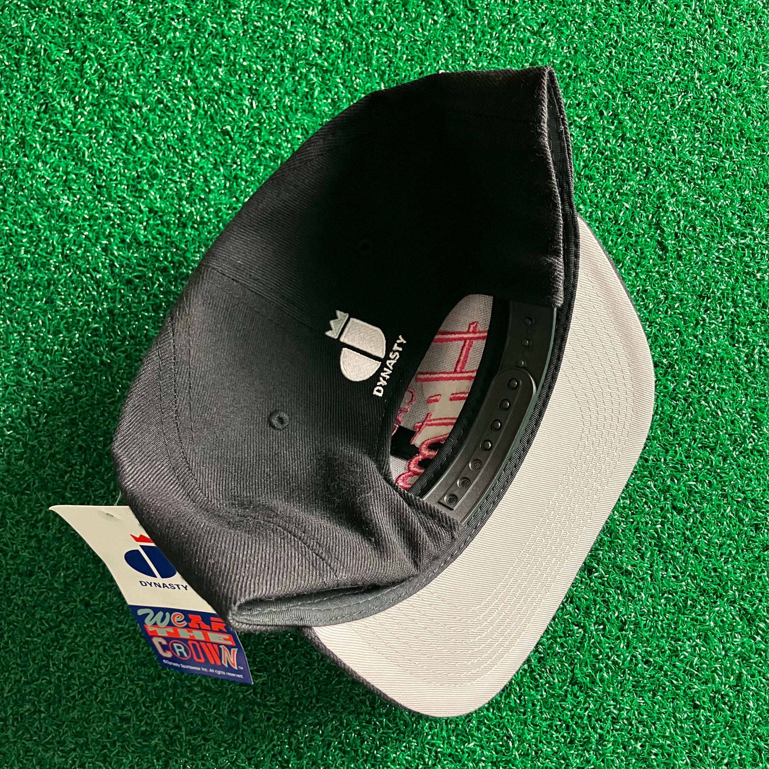 CALGARY HITMEN RETRO SCRIPT DYNASTY ICON SNAPBACK