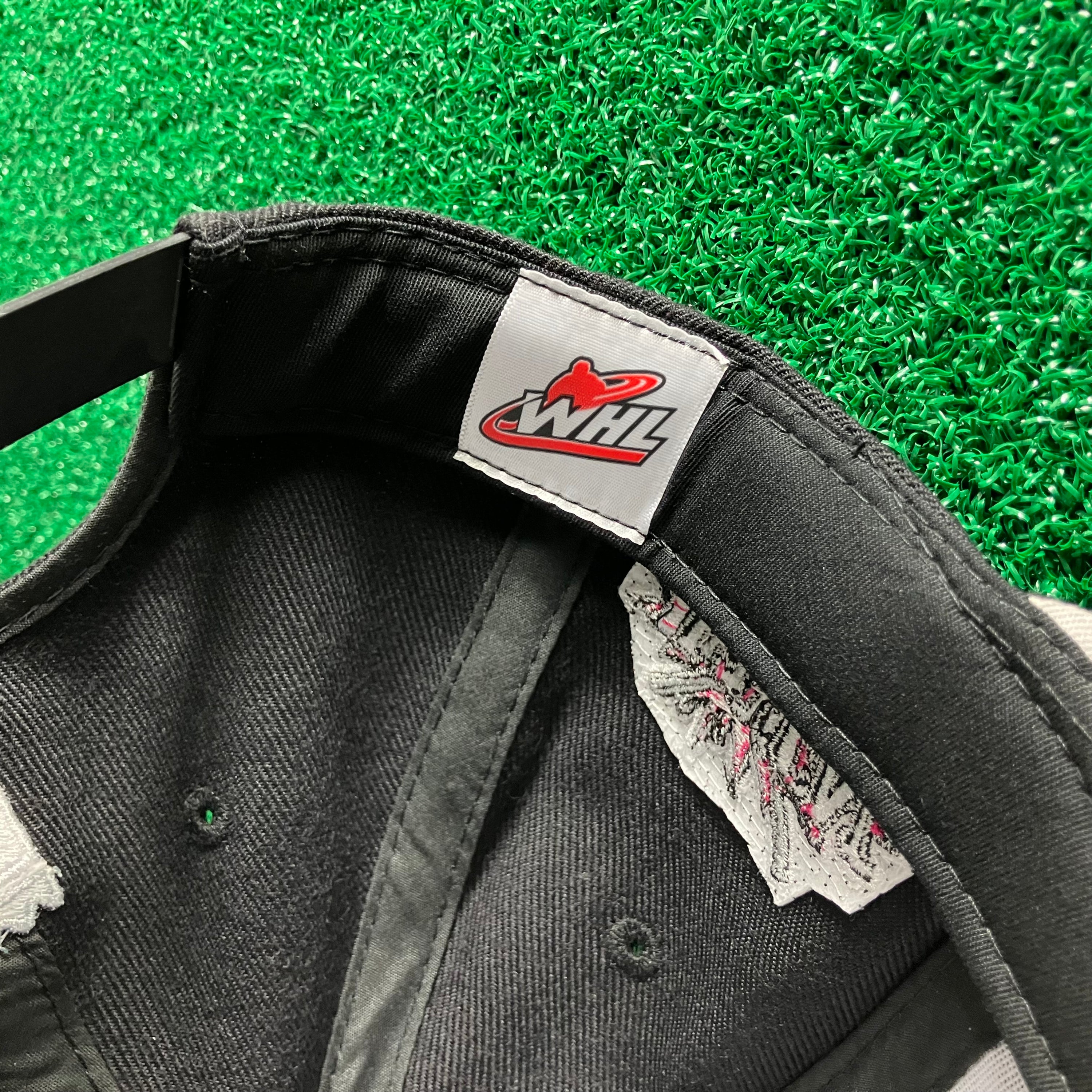 CALGARY HITMEN RETRO SCRIPT DYNASTY ICON SNAPBACK