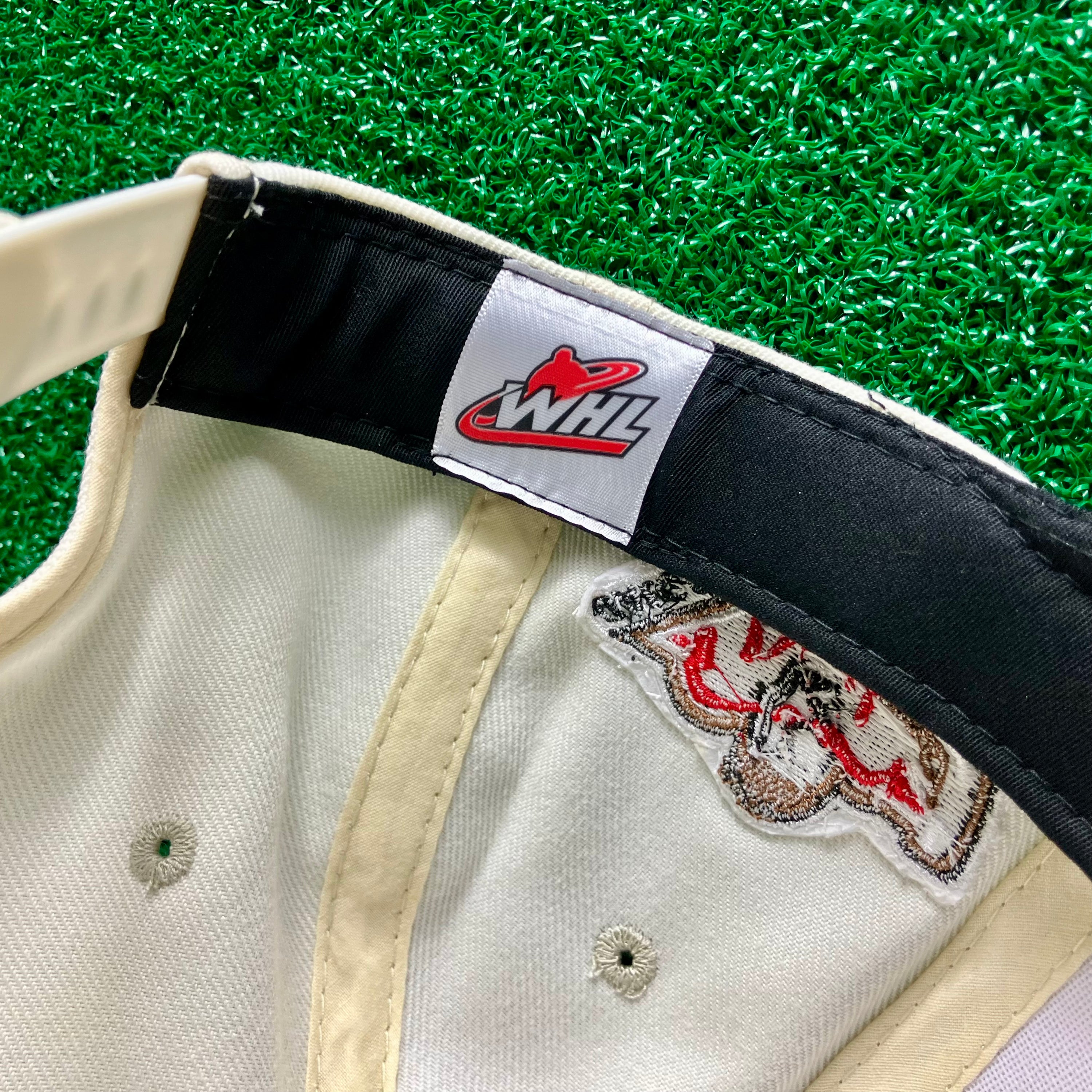 CALGARY HITMEN RETRO SCRIPT DYNASTY ICON SNAPBACK